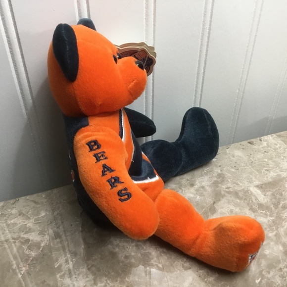 NFL Chicago Beanie Bear (Team Pigskin Bears) - Picture 3 of 6
